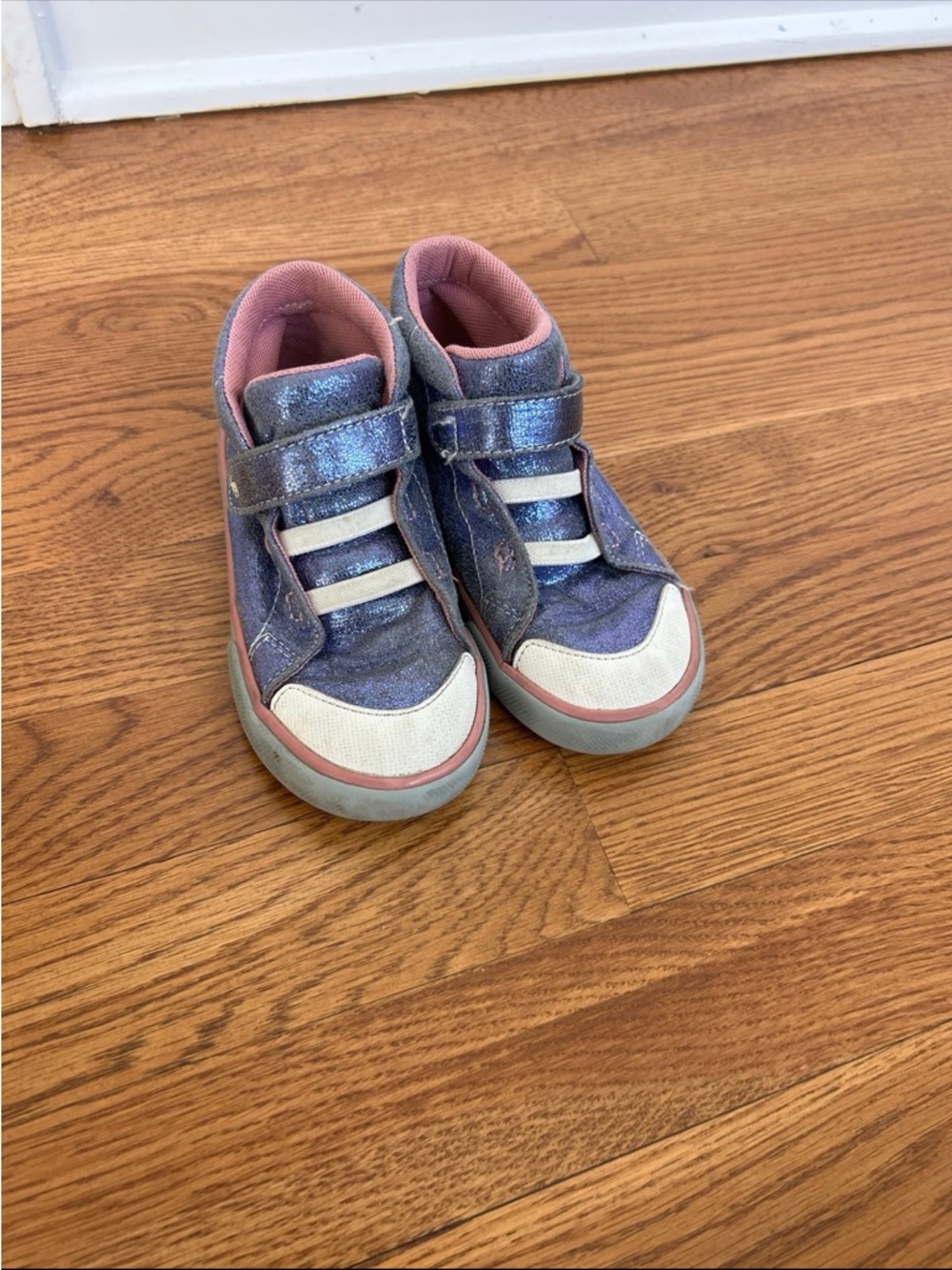 See Kai Run sneakers size 10 little kid
